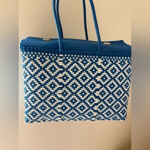 MADE IN MÉXICO LARGE WOVEN TOTE